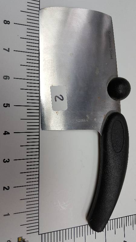 lot 5640-2 image: Get sharp on your cooking with this kitchen utensil.  Wash it and use it