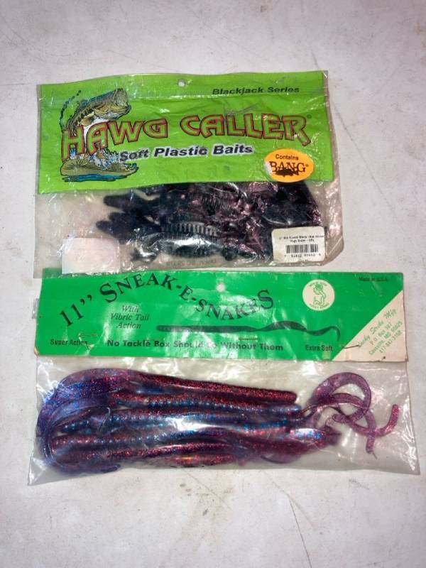 lot 32896 image: Variety Pack Of Fish Bait, 11�� SNEAK-E-Snakes, HAWG CALLER SOFT PLASTIC BAIT