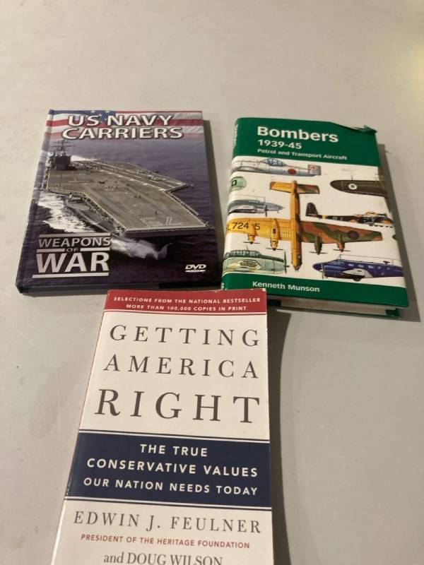 lot 32919 image: Variety Pack Of Books, US NAVY CARRIER WEAPONS OF WARS, BOMBERS 1939-45 PATTOL AND TRANSPORT AIRCRAFT, GETTING AMERICA RIGHT