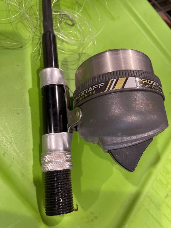 lot 39183 image: Prostaff Power Retrieve 20 in per turn Reel Zebco