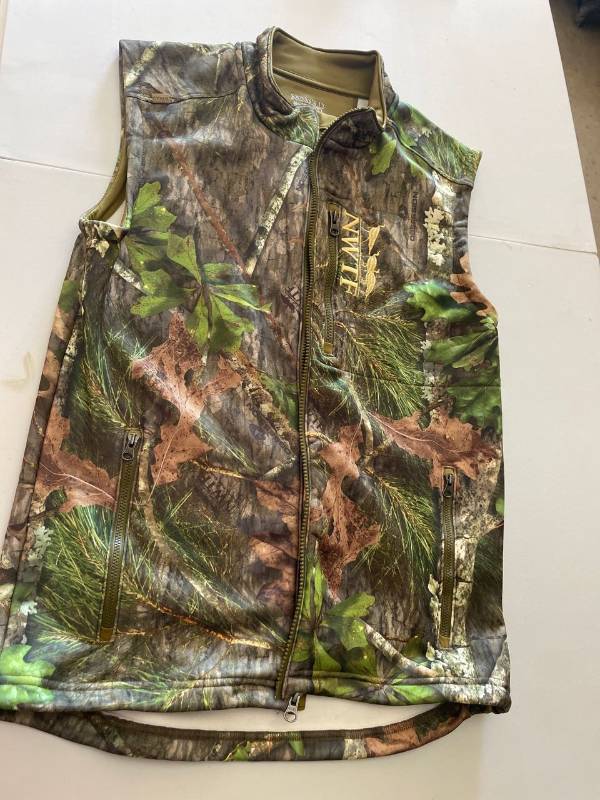 lot 32649 image: NOMAD Obsession NWTF Camo Hunting Vest Size Small