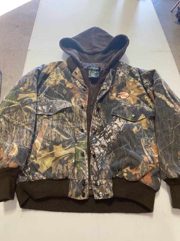 lot 32672 image: RedHead Hurting Camouflage Hooded Coat Bass Pro Shops Mens Size Small