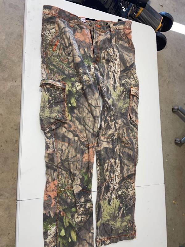 lot 32742 image: NOMAD Camo Hunting Pants Lightweight Mens Large