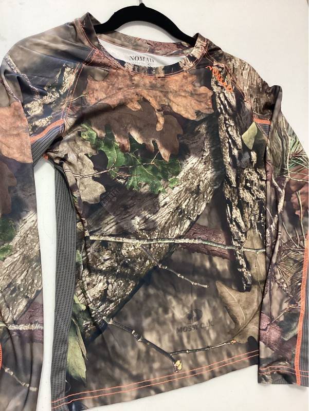 lot 32779 image: NOMAD Base Layer Camo Long Sleeve Womens Size Small