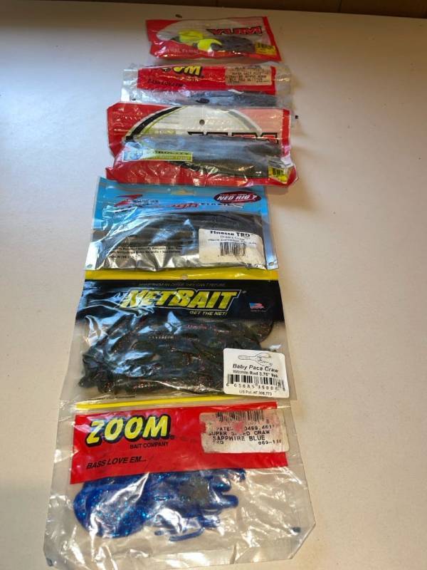 lot 39115 image: Fishing Lures Variety 6 packages
