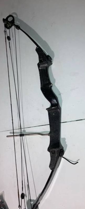 lot 32846 image: Bear Archery AMO COMPOUND STRING LENGTH 37in