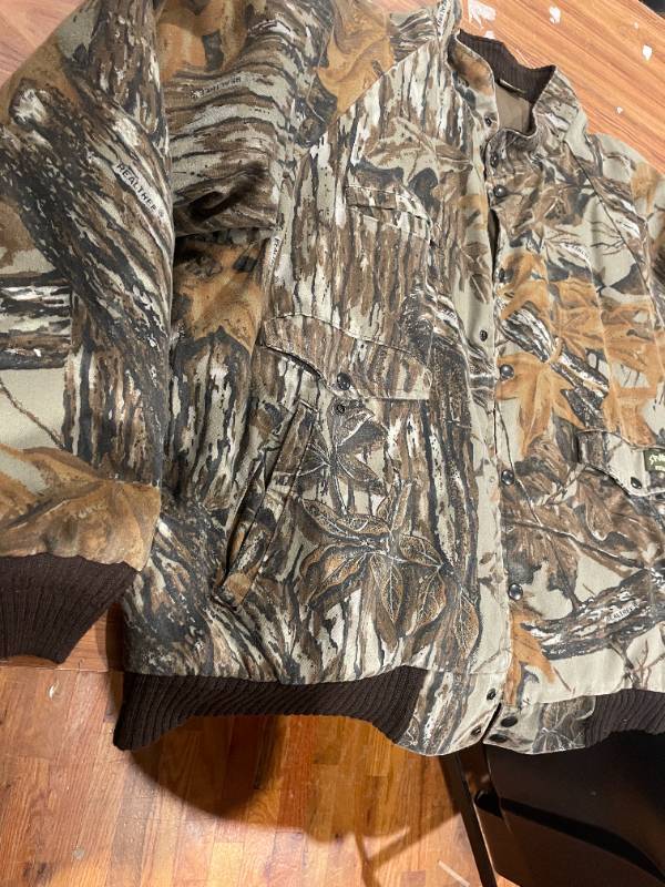 lot 32726 image: Spartan Realtree XL Camo Hunting Coat