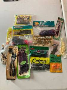 lot 35319 image: Fishing Bait and Worms Variety Pack (Pack of 15)