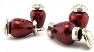lot 2118 image: Keepsake Urn Set