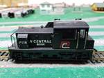 HO Scale Penn Central Train Engine Fully Functioning See Video