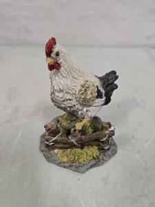 lot 3003 image: Hen standing on fence post figurine