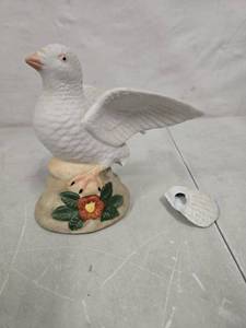 lot 3006 image: Porcelain bisque white peace love dove figurine