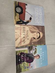lot 3007 image: Set of romance novels