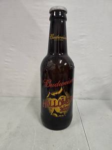 lot 3009 image: Budweiser 2000 Hallowen edition Brown collection bottle