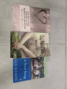 lot 3019 image: Set of Fiction books