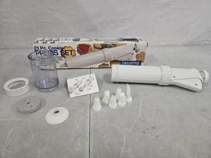 lot 3022 image: Progressive International Corp 23pc. Cookie Press set