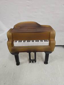 lot 3032 image: Honey Frosted Glass Grand Piano Lamp