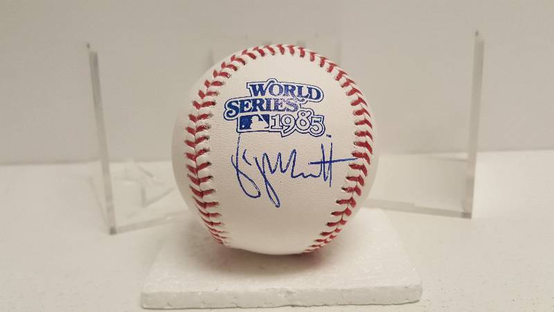 Lot Detail - Roger Maris Signed New York Yankees 8x10 Photo (PSA