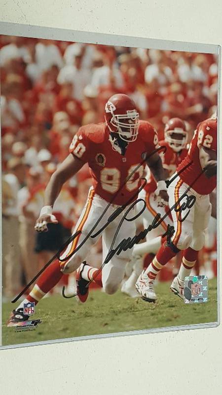 lot 1136 image: Neil Smith Autographed 8x10 Glossy Photo Kansas City Chiefs w COA