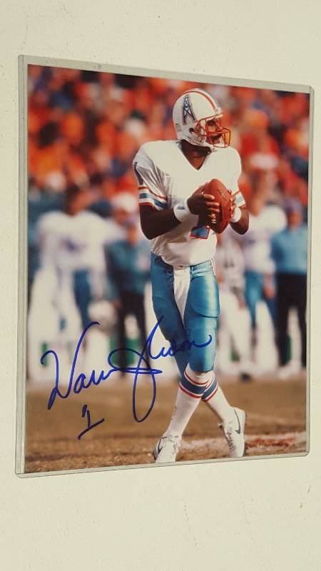 lot 1139 image: Warren Moon Autographed 8x10 Glossy Photo Houston Oilers w COA