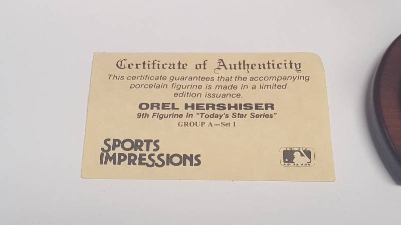 Lot of 50 Orel Hershiser, Art, Antiques & Collectibles Collectibles Sports  Memorabilia Sports Cards, Online Auctions