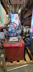 lot 12272 image: Ammco Disc and Brake Lathe