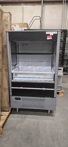 lot 12329 image: Beverage Air Bakery Display - Model VM-7