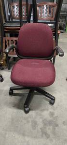lot 12336 image: Burgundy Office Chair
