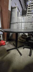 lot 12366 image: 42in Round Black Top Table