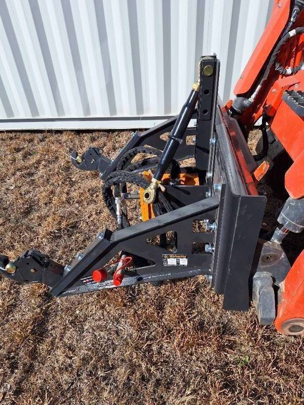 lot 2508 image: Unused Wolverine Skid Steer 3 point Hitch Adapter  PHA-15-02C