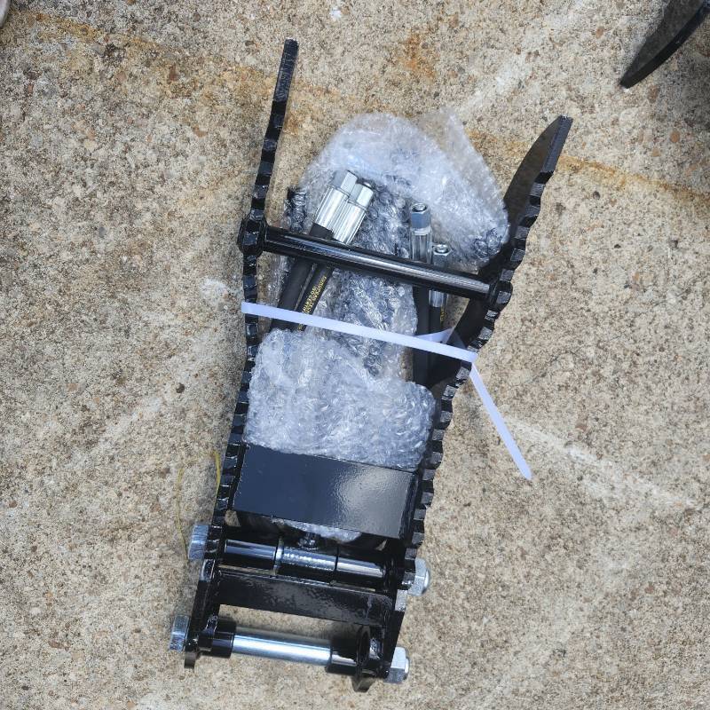 lot 5025 image: Unused 2024 Excavator Hydraulic Thumb Clip&nbsp