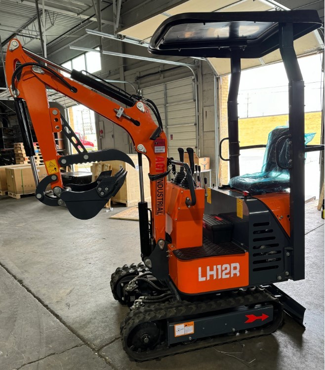 lot 3210 image: Unused AGT Mini Excavator  L12R
