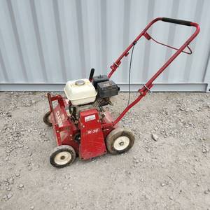 lot 600 image: Classen TS20 Turf Seeder