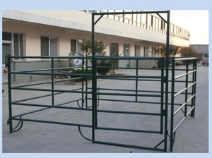 lot 766 image: 10Ft Corral Panels  Suihe