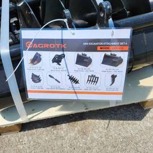 lot 3251 image: Unused AGT Mini Excavator Attachment  12EX-ATA
