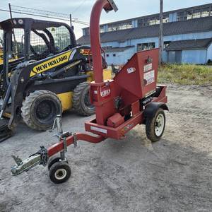 lot 584 image: 2013 TORO BC25