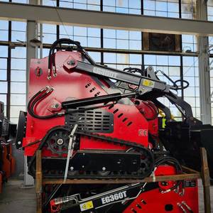 lot 7047F image: Unused EGN Skid Steer Loader - Skid Steer Loaders  EG360T