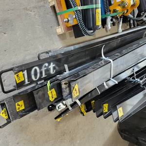 lot 7052 image: 10FT Forklift Extention Rod