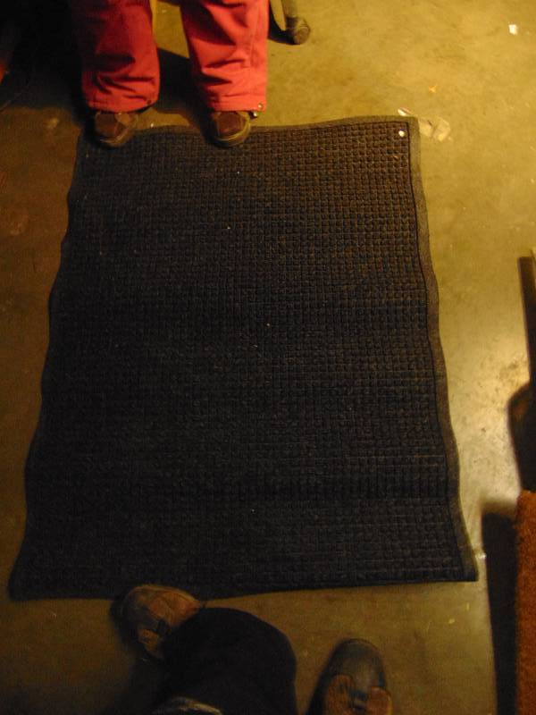 lot 1024 image: Indoor Outdoor Floor mat, Black, rubber back  45 x 35