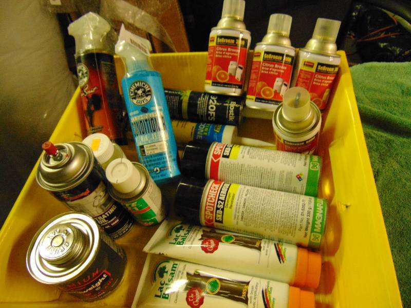 lot 1070 image: lot of misc. chemicals, over 15 pieces