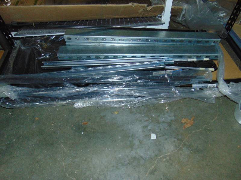 lot 1072 image: Large lot of Misc. metal pieces-- great for fabrication
