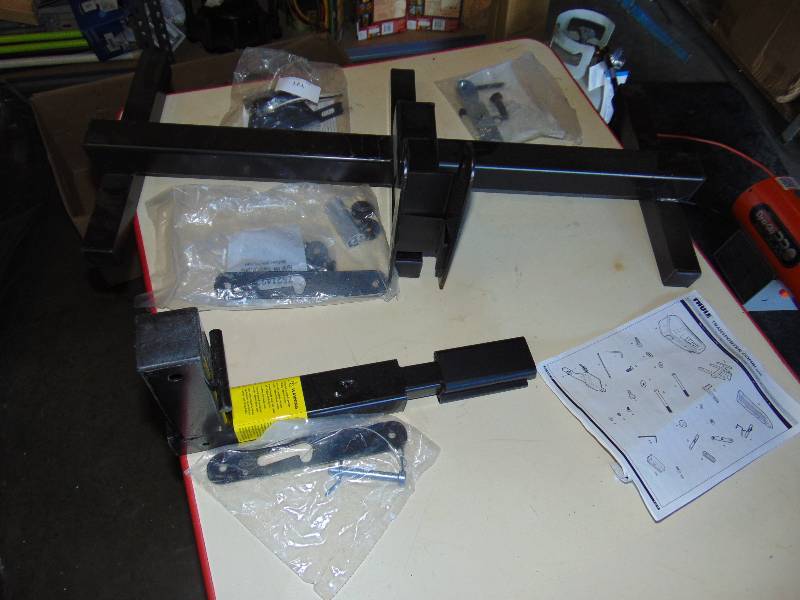 lot 1127 image: Thule Transporter Combi hadrware, box not included