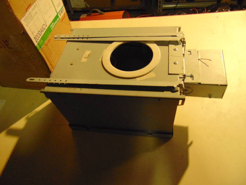 lot 1146 image: Lightolier 2000AICV recessed Lighting