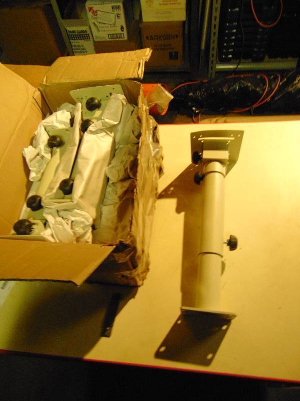 lot 1158 image: (6) ct. lot adjustable metal mounting posts, 13-14-18-12 at tallest
