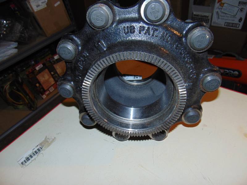 lot 1169 image: Webb Wheel Hub Right hand assembly, PN 20232-3T40