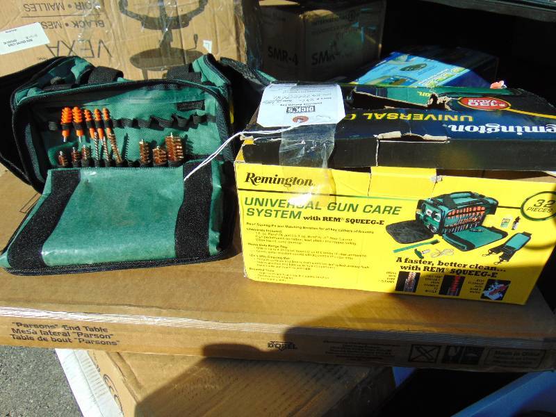 lot 1194 image: Remington Gun Cleaning kit, incomplete