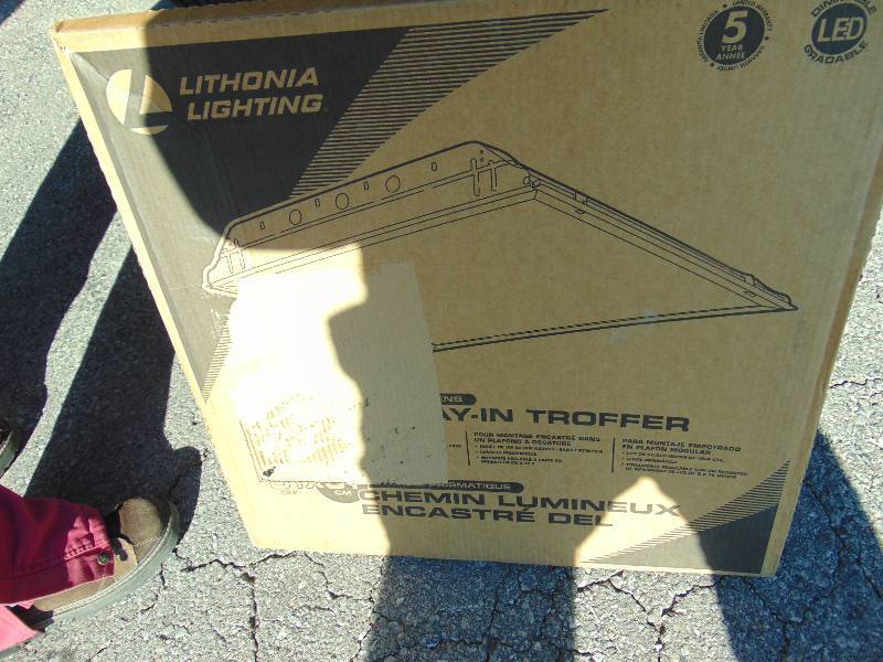 lot 1206 image: Lithonia Lighting LED 2 x 2 Lay-In Trofer