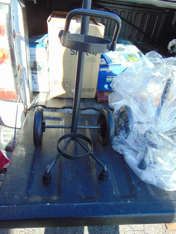 lot 1225 image: (4) ct. lot John Bunn Cylinder Carts, Carts are missing the extendable handles JB0150-OB-4