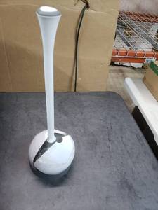 lot 6092 image: (Unbranded) Toilet Plunger