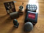 Lot of decorator items - picture, grinder, leather cases, small chest